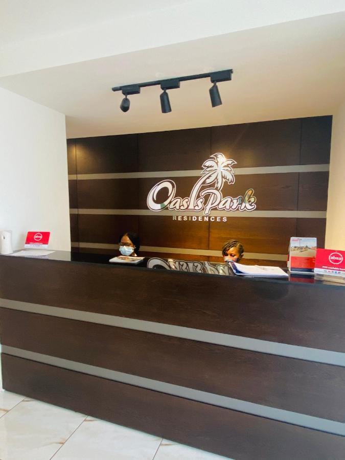 Oasis Park Residence อีสต์เลกอน ภายนอก รูปภาพ