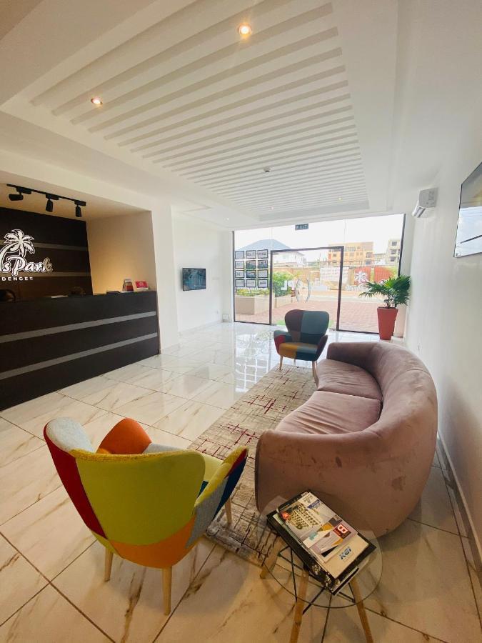 Oasis Park Residence อีสต์เลกอน ภายนอก รูปภาพ
